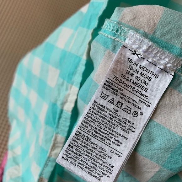 GAP embroidered gingham top w/ pink linen blend shorts set - Picture 8 of 8